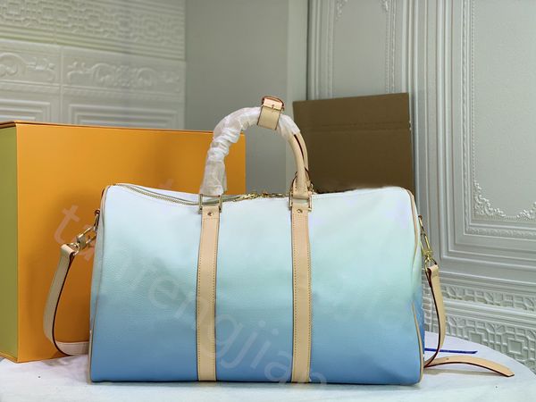 tom men's and women's travel bags fashion leather high-quality hand-held shoulder size 45cm
tom men's and women's travel bags fashion leather high-quality hand-held shoulder size 45cm