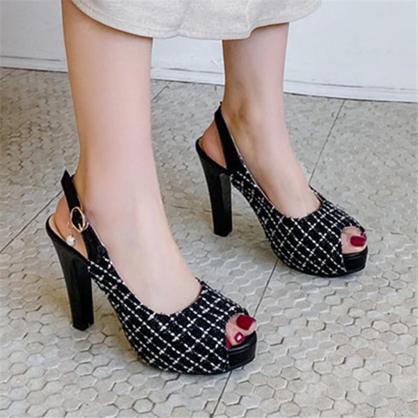 dress shoes 2021 elegant high heel platform sandals women peep toe buckle summer party prom ladies big size 43, Black
dress shoes 2021 elegant high heel platform sandals women peep toe buckle summer party prom ladies big size 43, Black
