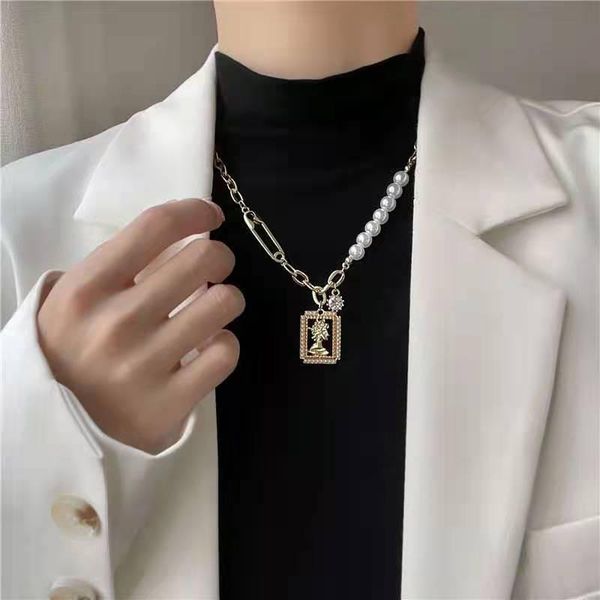 pendant necklaces euro-american style simulated-pearl stitching necklace retro temperamental empress head clavicle chain woman bijoux, Silver
pendant necklaces euro-american style simulated-pearl stitching necklace retro temperamental empress head clavicle chain woman bijoux, Silver