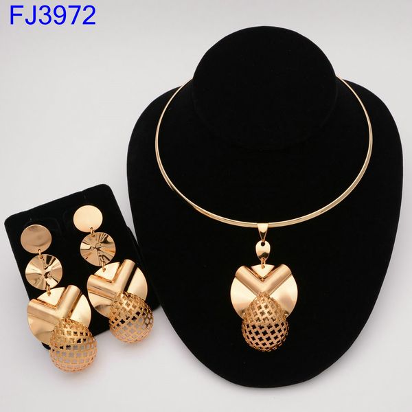 jewelry sets african dubai gold color nigerian wholesale bridal bead wedding set women costume, Black
jewelry sets african dubai gold color nigerian wholesale bridal bead wedding set women costume, Black