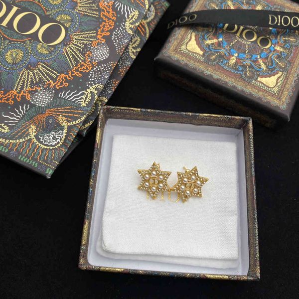 aaa designer jewelry 2021 six awn star diamond studded earrings pearl small earrings simple net red same, Golden
aaa designer jewelry 2021 six awn star diamond studded earrings pearl small earrings simple net red same, Golden