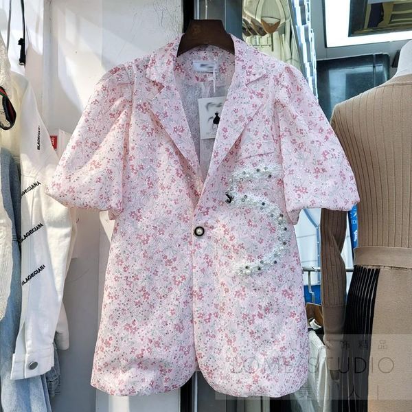women's suits & blazers 2021 arrival summer french style pink floral sequins vintage puff sleeve jacket half-sleeve women suit one-butt, White;black
women's suits & blazers 2021 arrival summer french style pink floral sequins vintage puff sleeve jacket half-sleeve women suit one-butt, White;black