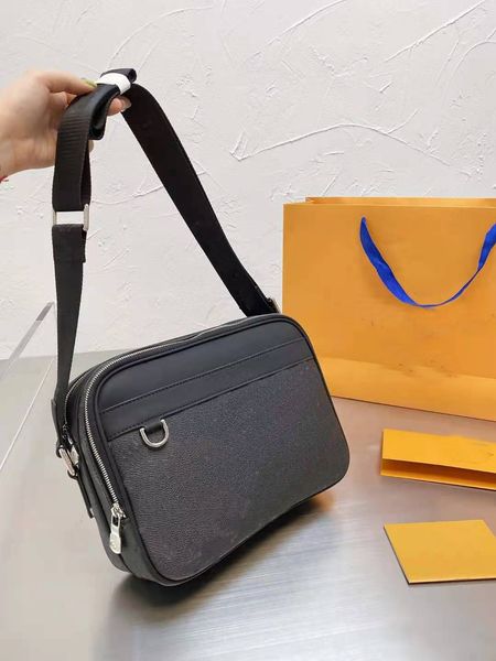 men's single bag boys women men genuine leather purses handbags handbag shoulder messenger bags printing camera leisure male
men's single bag boys women men genuine leather purses handbags handbag shoulder messenger bags printing camera leisure male