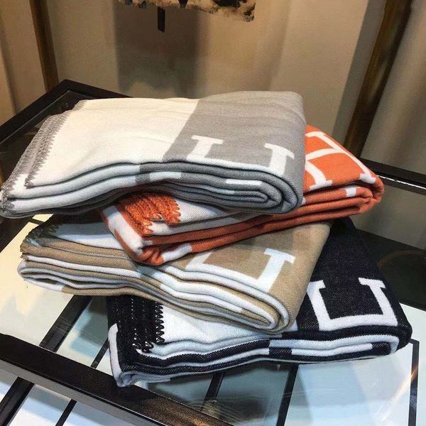letter shawl small age guli same flying imitation cashmere wool knitted blanket, Blue;gray
letter shawl small age guli same flying imitation cashmere wool knitted blanket, Blue;gray