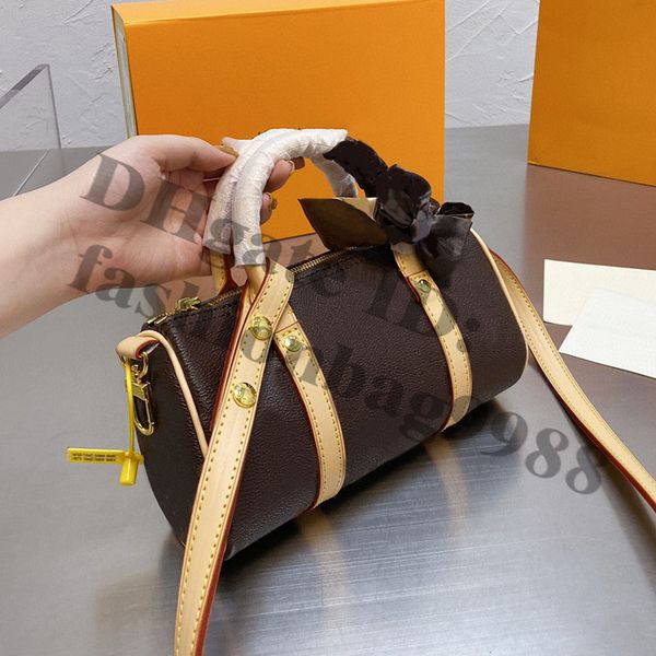 spring genuine shoulder handbag bags leather famous brand luxury designer girls ladies small size round handbags barrel shape hand bag for w
spring genuine shoulder handbag bags leather famous brand luxury designer girls ladies small size round handbags barrel shape hand bag for w