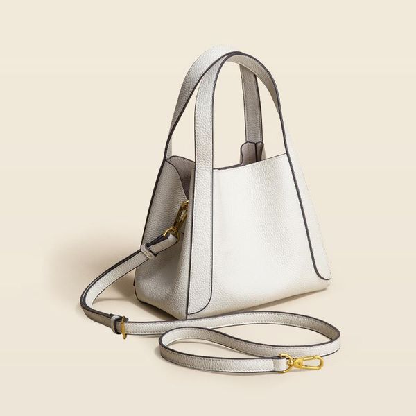 evening bags genuine leather d cowhide women handbag lady lock female fashion bucket shopping
evening bags genuine leather d cowhide women handbag lady lock female fashion bucket shopping