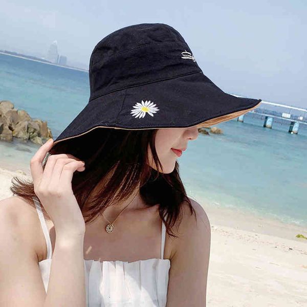 big brim sun hat daisies double-sided bucket cotton foldable fisherman cap with wind rope women men outdoor sunscreen hat, Blue;gray
big brim sun hat daisies double-sided bucket cotton foldable fisherman cap with wind rope women men outdoor sunscreen hat, Blue;gray