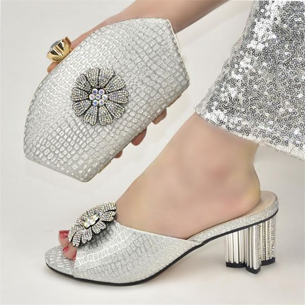 italian shoe and bag set for party in women wedding shoes bride cristal buckle strap with matching bags dress, Black
italian shoe and bag set for party in women wedding shoes bride cristal buckle strap with matching bags dress, Black