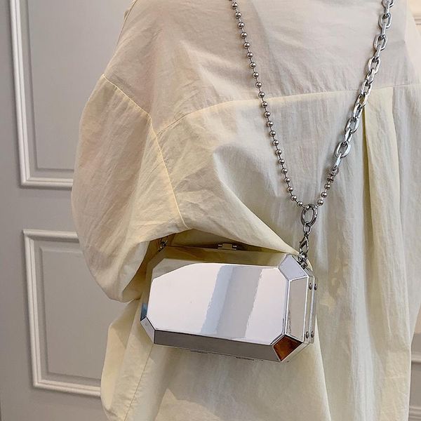 evening bags fashion women silver metal bag mini party wedding bridal clutch dating messenger female
evening bags fashion women silver metal bag mini party wedding bridal clutch dating messenger female