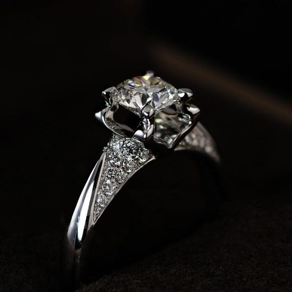 classic luxury 925 sterling silver ring taurus head four-claw 1ct diamond wedding fine jewelry engagement moissanite rings cluster, Golden;silver
classic luxury 925 sterling silver ring taurus head four-claw 1ct diamond wedding fine jewelry engagement moissanite rings cluster, Golden;silver