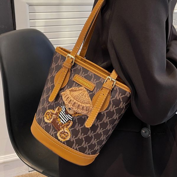 wholesale factory ladies leather bags with stereotypes cartoon bucket bag sweet and lovely wool woven handbag street trend printed backpacks
wholesale factory ladies leather bags with stereotypes cartoon bucket bag sweet and lovely wool woven handbag street trend printed backpacks