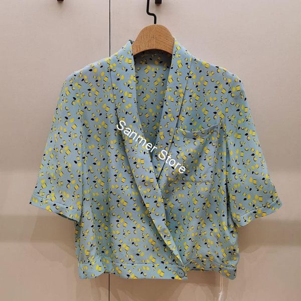 women geometrical printed shirt 100% silk half sleeve simple buttons v-neck blouse pocket female clothes spring and summer women's blou, White
women geometrical printed shirt 100% silk half sleeve simple buttons v-neck blouse pocket female clothes spring and summer women's blou, White