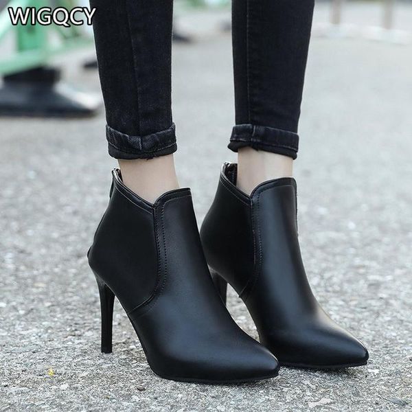 boots 2021 autumn women's belt buckle pointed suede short fashion stiletto high heel, Black
boots 2021 autumn women's belt buckle pointed suede short fashion stiletto high heel, Black