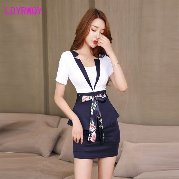 spring and summer japanese kimono suit office lady polyester sheath zippers knee-length 210603, Black;gray
spring and summer japanese kimono suit office lady polyester sheath zippers knee-length 210603, Black;gray