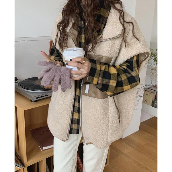 women's vests winter 2021 contrasting lamb fur waistcoat korean loose casual sleeveless jacket warm outerwear & coats vest, Black;white
women's vests winter 2021 contrasting lamb fur waistcoat korean loose casual sleeveless jacket warm outerwear & coats vest, Black;white