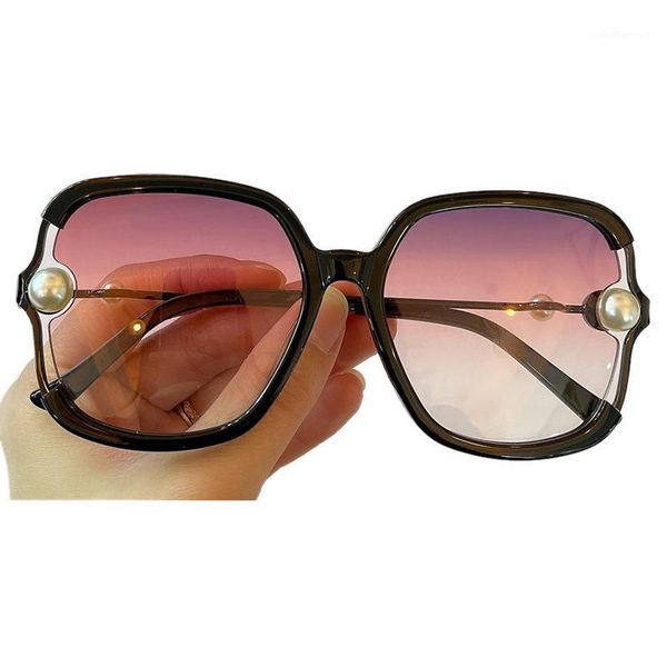 brand square sunglasses women uv400 fashion pearls frame mirror female with box, White;black
brand square sunglasses women uv400 fashion pearls frame mirror female with box, White;black