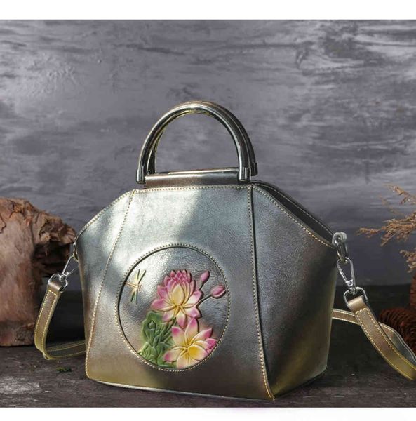 2021 new leather women's bag layer cowhide fashion lychee pattern handbag shoulder bag 6639
2021 new leather women's bag layer cowhide fashion lychee pattern handbag shoulder bag 6639