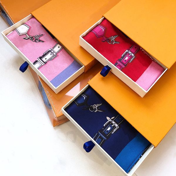 brand designer design woman's scarf, fashion letter copy handbag scarves, neckties, hair bundles ,100% silk material wraps no box, Blue;gray
brand designer design woman's scarf, fashion letter copy handbag scarves, neckties, hair bundles ,100% silk material wraps no box, Blue;gray