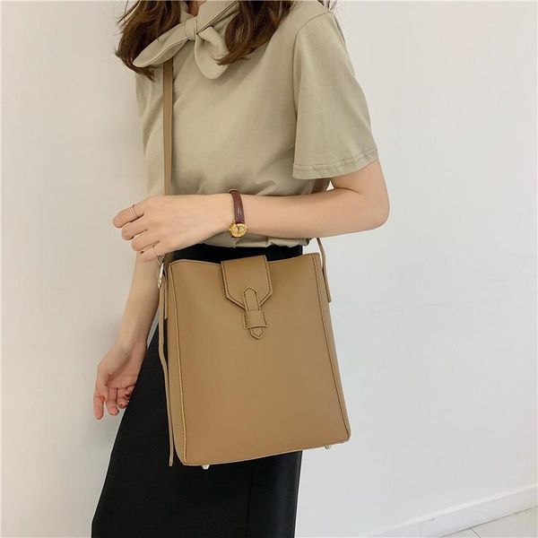 evening bags women's bag slanted 2021 retro single shoulder oblique span pu small square
evening bags women's bag slanted 2021 retro single shoulder oblique span pu small square