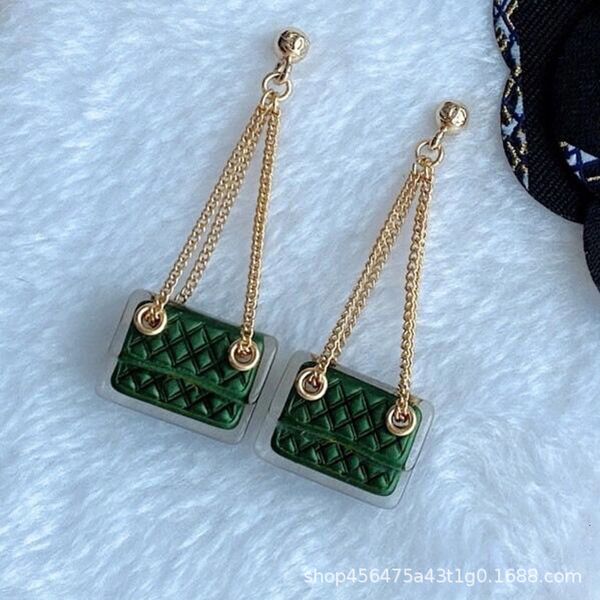 earrings small fragrance women's fashion green bag 2021 s 925 silver needle, Golden;silver
earrings small fragrance women's fashion green bag 2021 s 925 silver needle, Golden;silver