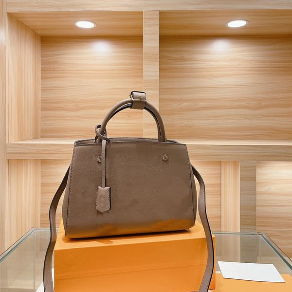 designer tote bag bags handbags high-quality shoulder genuine leather cross body high-capacity four various style different colors luxurious
designer tote bag bags handbags high-quality shoulder genuine leather cross body high-capacity four various style different colors luxurious