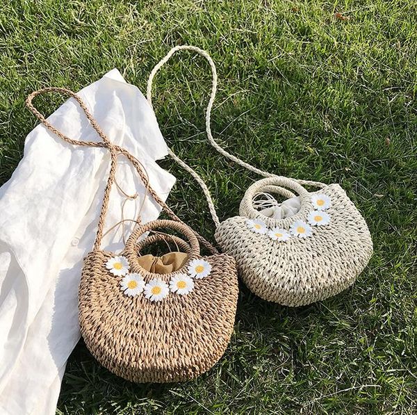 factory wholesale women handbag hand-woven new daisy straw bag sweet little fresh woven handbag summer romantic beach vacation beach bag, Black;red
factory wholesale women handbag hand-woven new daisy straw bag sweet little fresh woven handbag summer romantic beach vacation beach bag, Black;red