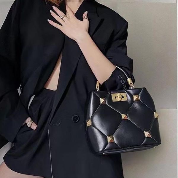 evening bags 2021 rivet bucket bag high-grade sheepskin large-capacity female fashion messenger shoulder handbag trend
evening bags 2021 rivet bucket bag high-grade sheepskin large-capacity female fashion messenger shoulder handbag trend