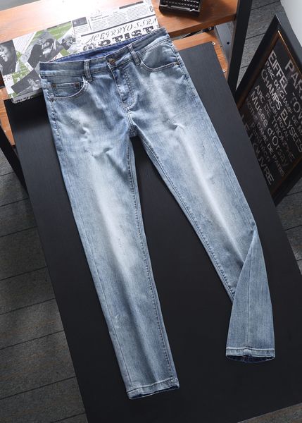 21ss mens designer four seasons stylish simplicity slim-leg jeans breathable denim pants fashion club clothing for male hip hop skinny holes, Blue
21ss mens designer four seasons stylish simplicity slim-leg jeans breathable denim pants fashion club clothing for male hip hop skinny holes, Blue