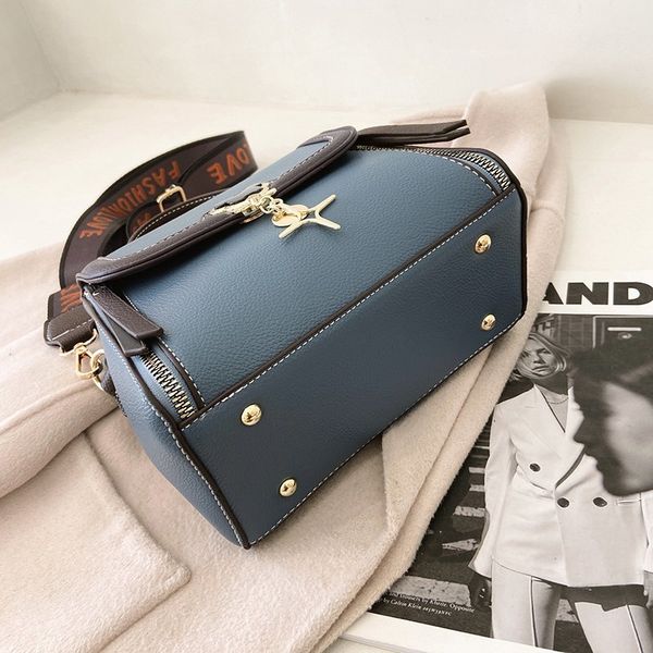 womens shoulder bag sequined pu built-in compartment pockets comfortable shoulder straps new large capacity women diagonal bag
womens shoulder bag sequined pu built-in compartment pockets comfortable shoulder straps new large capacity women diagonal bag