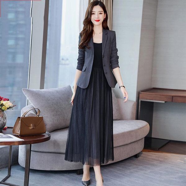 work dresses two-piece dress female spring and autumn 2021 fashion slim fit blazer suit for ladies elegant sundress outfit f1990, White;black
work dresses two-piece dress female spring and autumn 2021 fashion slim fit blazer suit for ladies elegant sundress outfit f1990, White;black