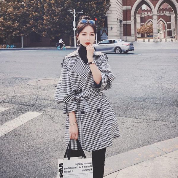 women's trench coats french classic houndstooth windbreaker jacket ladies spring autumn korean 2021 high-quality fashion loose short co, Tan;black
women's trench coats french classic houndstooth windbreaker jacket ladies spring autumn korean 2021 high-quality fashion loose short co, Tan;black