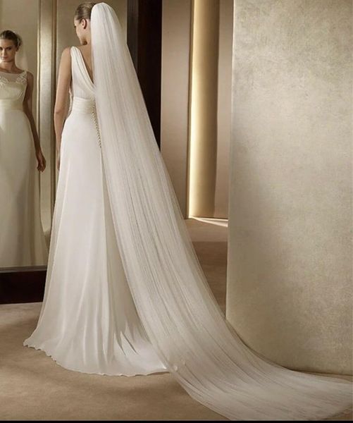 bridal veils brides ivory cathedral length veil 2 tier soft tulle cut edge with comb, Black
bridal veils brides ivory cathedral length veil 2 tier soft tulle cut edge with comb, Black