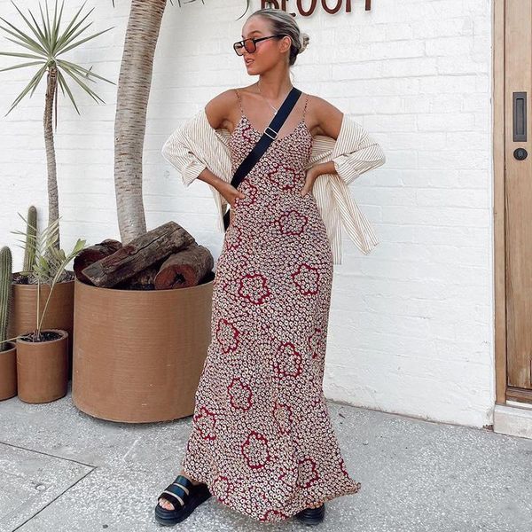 casual dresses summer floral print long dress women boho vintage spaghetti strap v neck purple beach female elegant 2021, Black;gray
casual dresses summer floral print long dress women boho vintage spaghetti strap v neck purple beach female elegant 2021, Black;gray