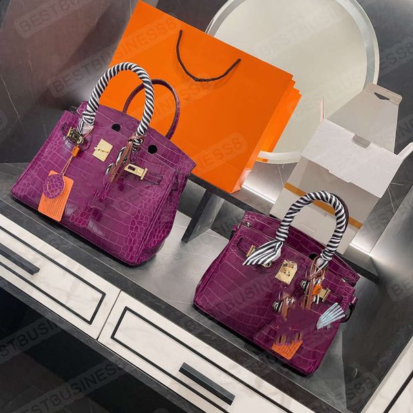 high-quality platinum ladies handbag shoulder messenger fashion all-match temperament multicolor 25 30 inch
high-quality platinum ladies handbag shoulder messenger fashion all-match temperament multicolor 25 30 inch