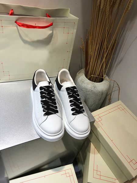 whites cattle leather shoes classic fashion comfortable couple size 35-40 for men and women, Black
whites cattle leather shoes classic fashion comfortable couple size 35-40 for men and women, Black