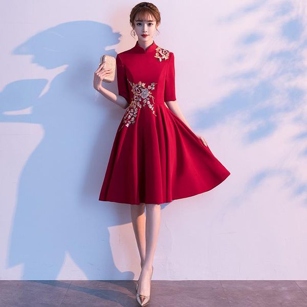 ethnic clothing women retro mandarin collar cheongsam chinese temperament embroidery bridal wedding gown slim high waist maxi dress big size, Red
ethnic clothing women retro mandarin collar cheongsam chinese temperament embroidery bridal wedding gown slim high waist maxi dress big size, Red