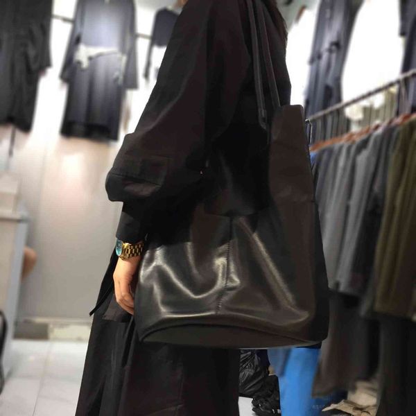 leather head, cowhide, handmade forest leisure clothing accessories, women's single shoulder bag, handbag, women's bag black frida
leather head, cowhide, handmade forest leisure clothing accessories, women's single shoulder bag, handbag, women's bag black frida