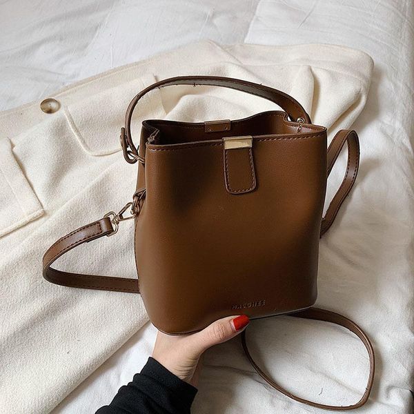 evening bags retro casual all-match handbags 2021 fashion ladies texture portable bucket bag sweet western style single shoulder messenger
evening bags retro casual all-match handbags 2021 fashion ladies texture portable bucket bag sweet western style single shoulder messenger