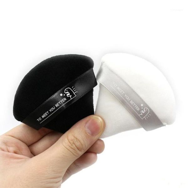1pc/2pcs (black and white ) triangle velvet powder cosmetic puffs mini makeup sponge make up tools1
1pc/2pcs (black and white ) triangle velvet powder cosmetic puffs mini makeup sponge make up tools1