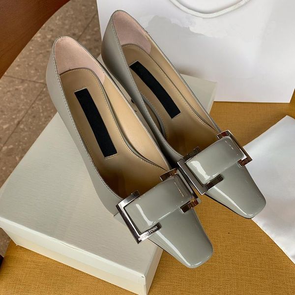 dress shoes 2021 style high heel women's pumps brand metal decoration fashion simple and elegant office ladies, Black
dress shoes 2021 style high heel women's pumps brand metal decoration fashion simple and elegant office ladies, Black