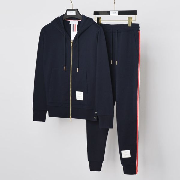 in spring autumn, men and women have the same two-piece couple suit, hooded sweater, jacket, trousers, leisure sports trend, Gray
in spring autumn, men and women have the same two-piece couple suit, hooded sweater, jacket, trousers, leisure sports trend, Gray