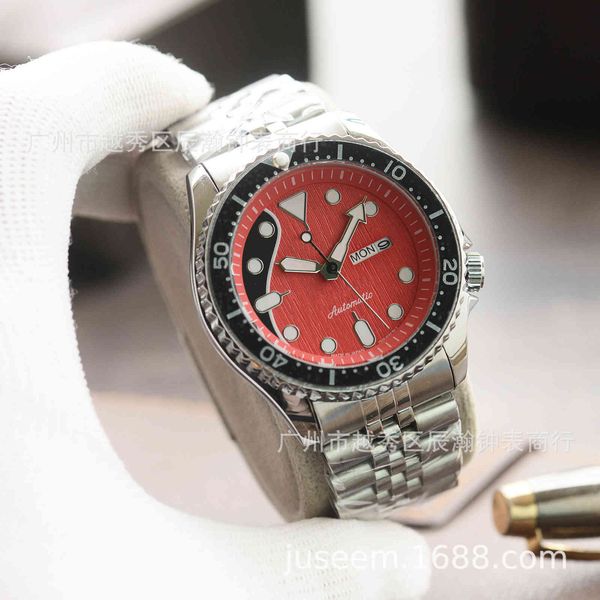 exquisite craft quartz imitation mechanical watch luminous waterproof band joint shrimp, Slivery;brown
exquisite craft quartz imitation mechanical watch luminous waterproof band joint shrimp, Slivery;brown