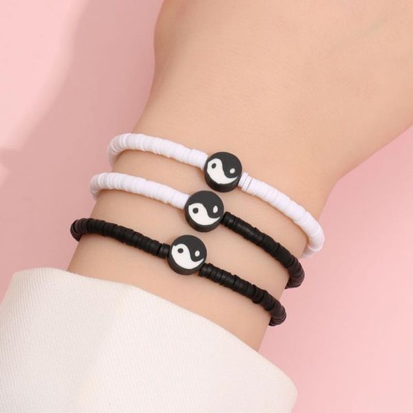 charm bracelets 2021 soft pottery hand ornaments black and white yin yang eight diagram tai chi bracelet 3pcs/set, Golden;silver
charm bracelets 2021 soft pottery hand ornaments black and white yin yang eight diagram tai chi bracelet 3pcs/set, Golden;silver