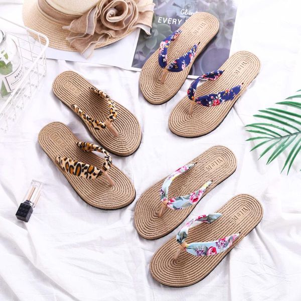 women sandals flip-flops summer outdoor wear flat bottom cute vacation beach shoes female seaside non-slip feet 2021 slippers, Black
women sandals flip-flops summer outdoor wear flat bottom cute vacation beach shoes female seaside non-slip feet 2021 slippers, Black