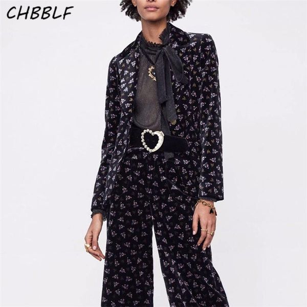 women's suits & blazers chbblf women elegant velvet blazer pockets notched collar long sleeve coat female stylish outerwear njn1290, White;black
women's suits & blazers chbblf women elegant velvet blazer pockets notched collar long sleeve coat female stylish outerwear njn1290, White;black
