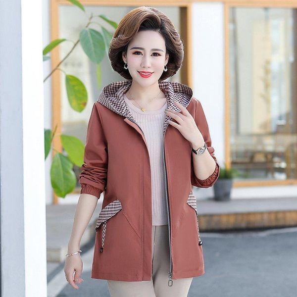 middle-aged and elderly women's coat 2021 spring hooded zipper jacket plus size 5xl autumn coats outerwear mother dress jackets, Black;brown
middle-aged and elderly women's coat 2021 spring hooded zipper jacket plus size 5xl autumn coats outerwear mother dress jackets, Black;brown