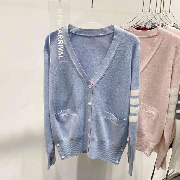 1295tb clear color korean sweater knitted v-neck cardigan female long sleeve tb style coat net red, White
1295tb clear color korean sweater knitted v-neck cardigan female long sleeve tb style coat net red, White