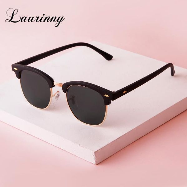 fashion classic g15 glasses lens sunglasses 2021 brand design women square frame sun men shades rivet uv400, White;black
fashion classic g15 glasses lens sunglasses 2021 brand design women square frame sun men shades rivet uv400, White;black