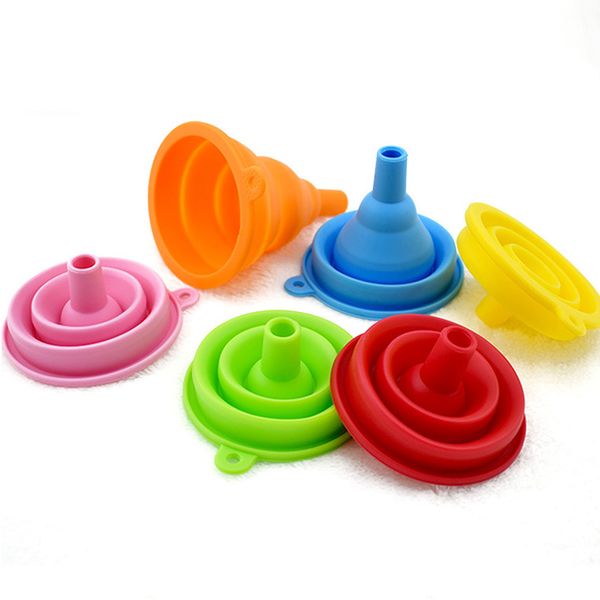 silicone collapsible funnel kitchen tools mini foldable be hung folding portable funnels liquid dispensing 1 pcs household
silicone collapsible funnel kitchen tools mini foldable be hung folding portable funnels liquid dispensing 1 pcs household