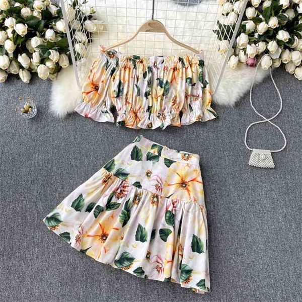 summer camellia floral print skirt sets women short sleeve off shoulder croped + pleated mini 2 piece set 210602, White
summer camellia floral print skirt sets women short sleeve off shoulder croped + pleated mini 2 piece set 210602, White